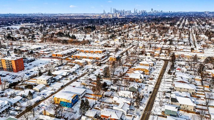 Photo 36 at 1069 Roosevelt Road, Lakeview, Mississauga