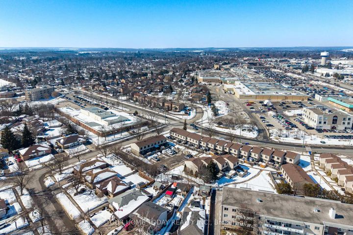 Photo 5 at 29 - 108 Sinclair Avenue, Georgetown, Halton Hills