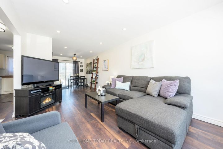 Photo 11 at 29 - 108 Sinclair Avenue, Georgetown, Halton Hills