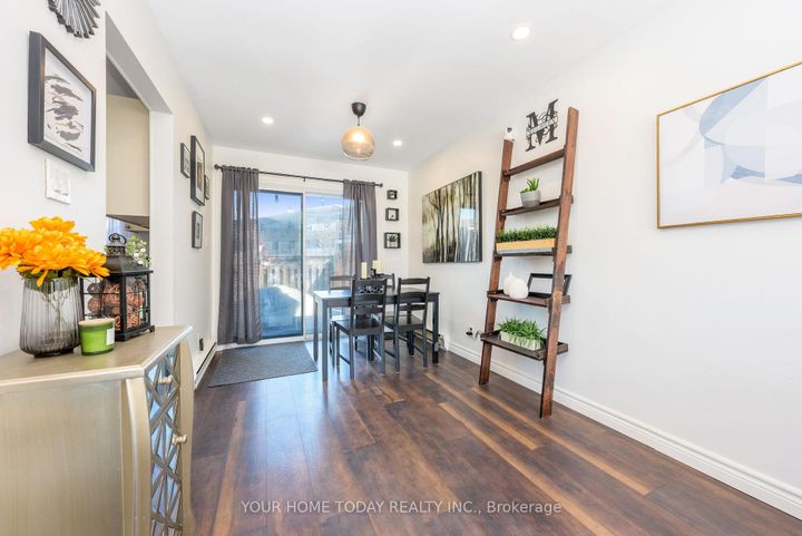 Photo 12 at 29 - 108 Sinclair Avenue, Georgetown, Halton Hills