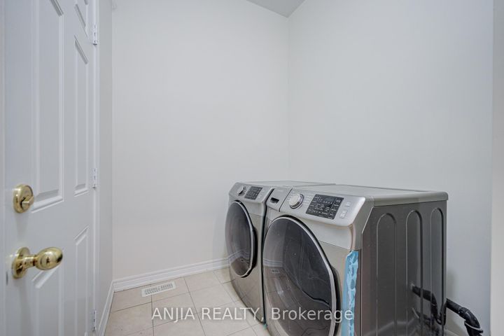 Photo 12 at 74 Hammersly Boulevard, Wismer, Markham