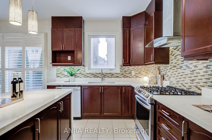 Photo 20 at 74 Hammersly Boulevard, Wismer, Markham