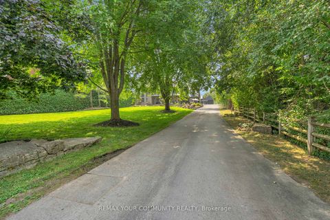 Photo 2 at 515 Lake Drive E, Historic Lakeshore Communities, Georgina