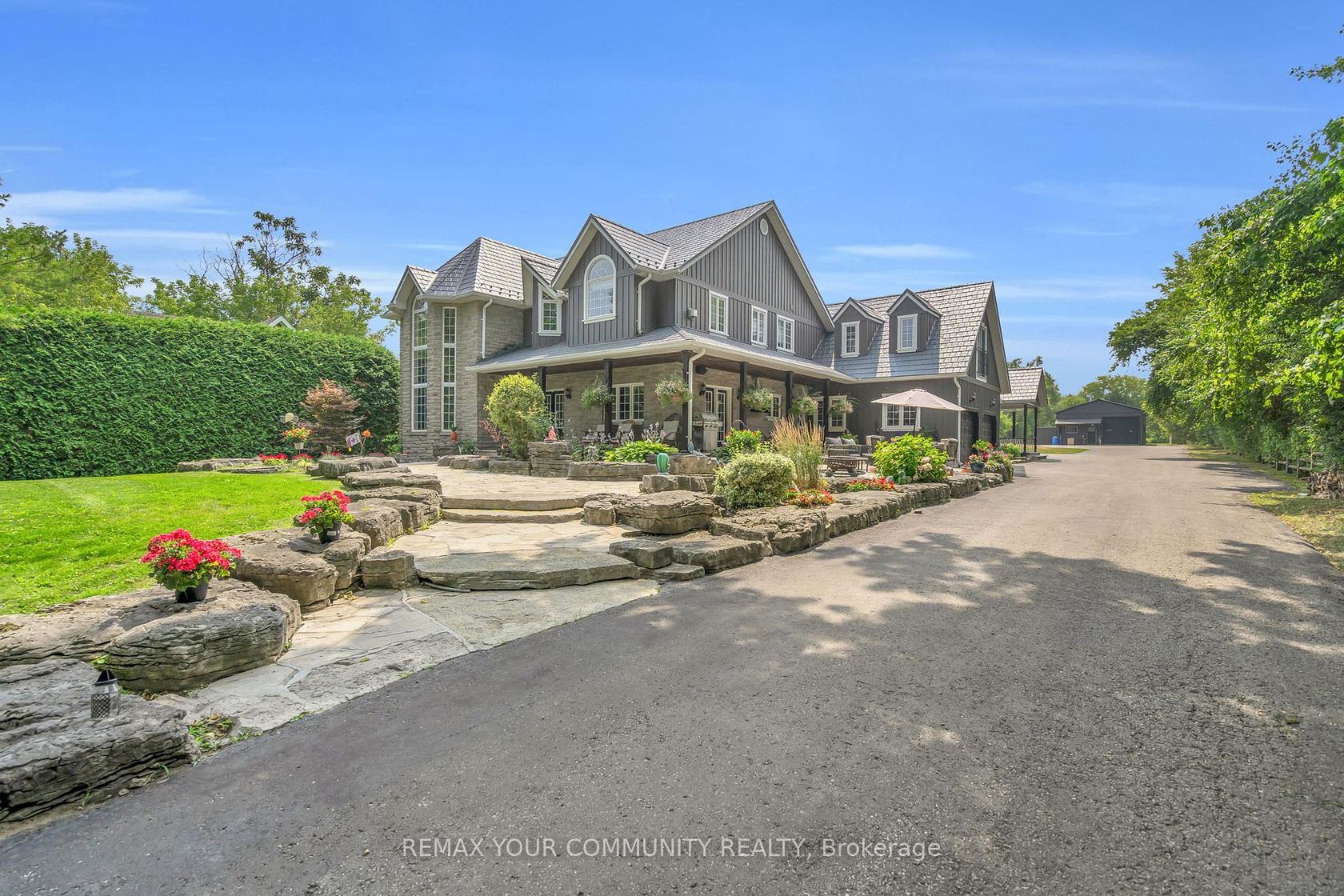 515 Lake Drive E, Historic Lakeshore Communities, Georgina photo 3