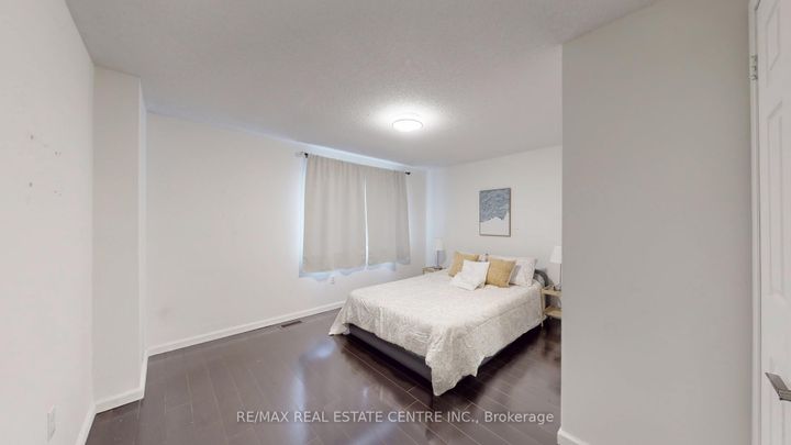 Photo 18 at 12 - 80 Strathaven Drive, Hurontario, Mississauga