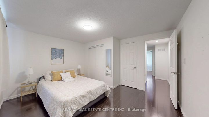 Photo 21 at 12 - 80 Strathaven Drive, Hurontario, Mississauga