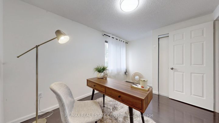 Photo 24 at 12 - 80 Strathaven Drive, Hurontario, Mississauga