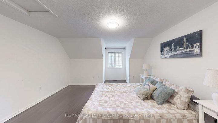 Photo 31 at 12 - 80 Strathaven Drive, Hurontario, Mississauga