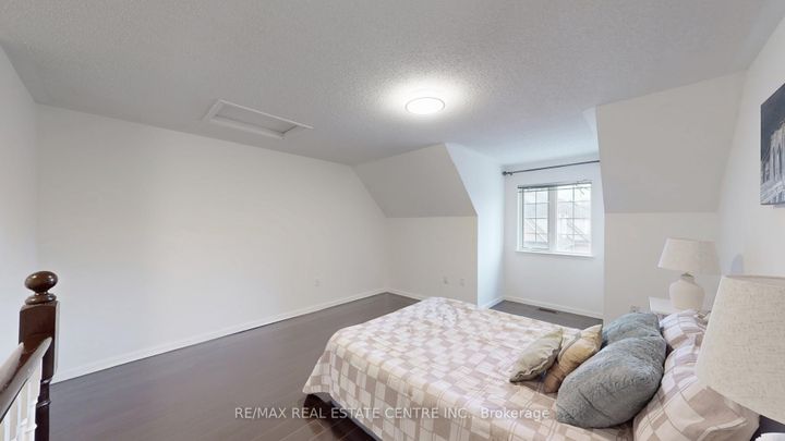 Photo 32 at 12 - 80 Strathaven Drive, Hurontario, Mississauga