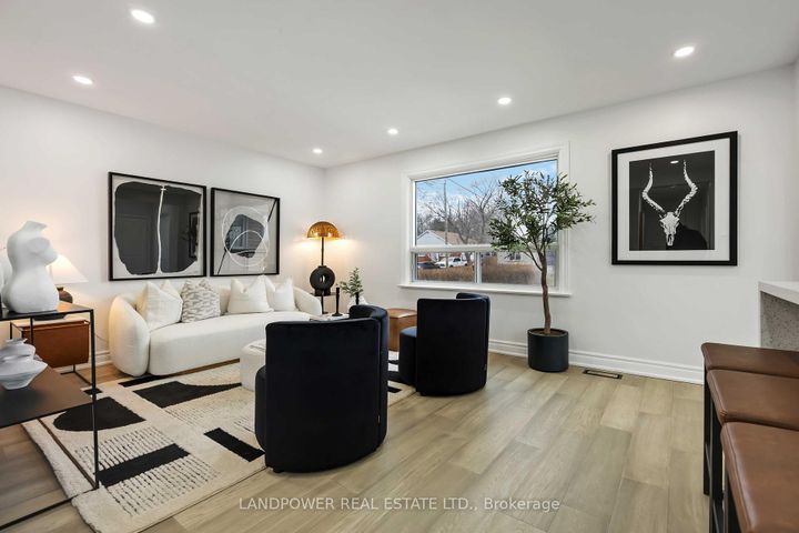 Photo 11 at 195 Phyllis Avenue, Cliffcrest, Toronto