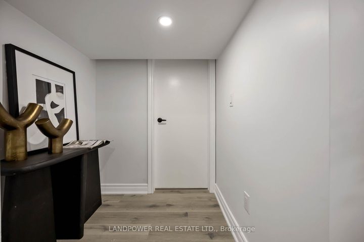 Photo 34 at 195 Phyllis Avenue, Cliffcrest, Toronto