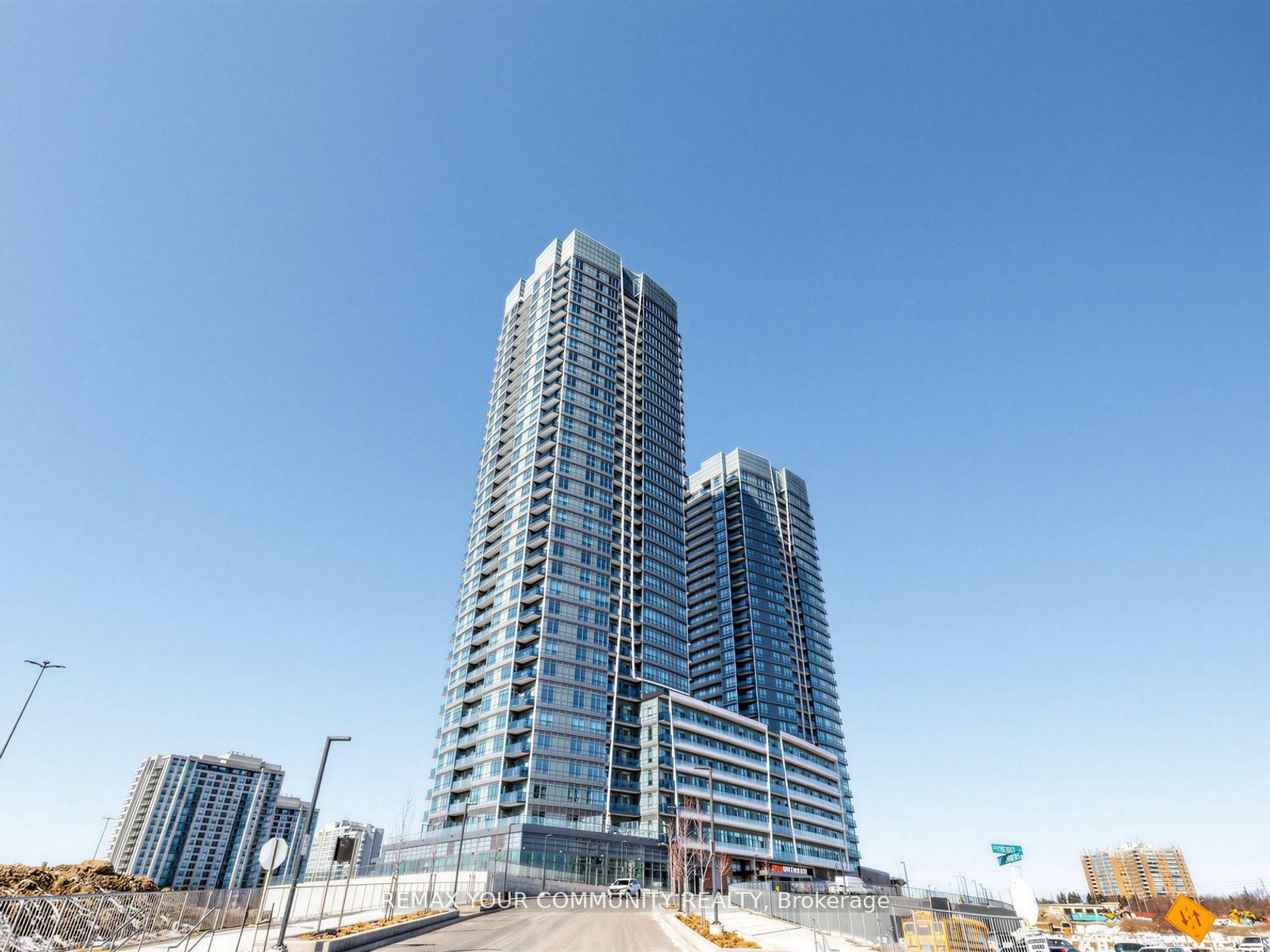 1510 - 30 Upper Mall Way, Brownridge, Vaughan photo number 2