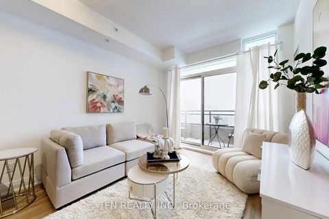 Photo 4 at 307 - 75 North Park Road S, Beverley Glen, Vaughan