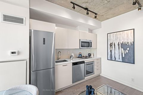 Photo 1 at 904 - 39 Brant Street, Waterfront Communities C1, Toronto