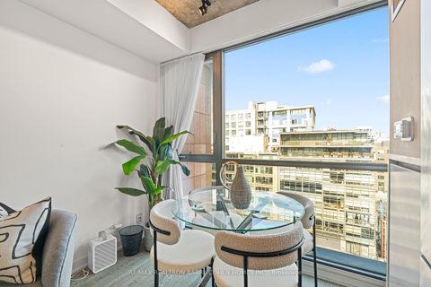 Photo 2 at 904 - 39 Brant Street, Waterfront Communities C1, Toronto