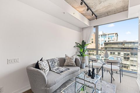 Photo 4 at 904 - 39 Brant Street, Waterfront Communities C1, Toronto