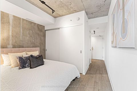 Photo 5 at 904 - 39 Brant Street, Waterfront Communities C1, Toronto