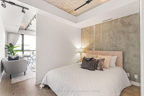 Photo 6 at 904 - 39 Brant Street, Waterfront Communities C1, Toronto