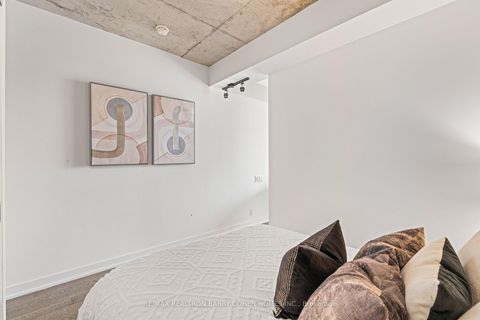 Photo 7 at 904 - 39 Brant Street, Waterfront Communities C1, Toronto