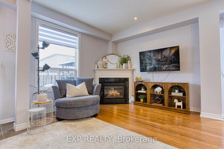 Photo 18 at 114 Marina Point Crescent, Winona Park, Hamilton