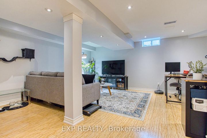 Photo 28 at 114 Marina Point Crescent, Winona Park, Hamilton