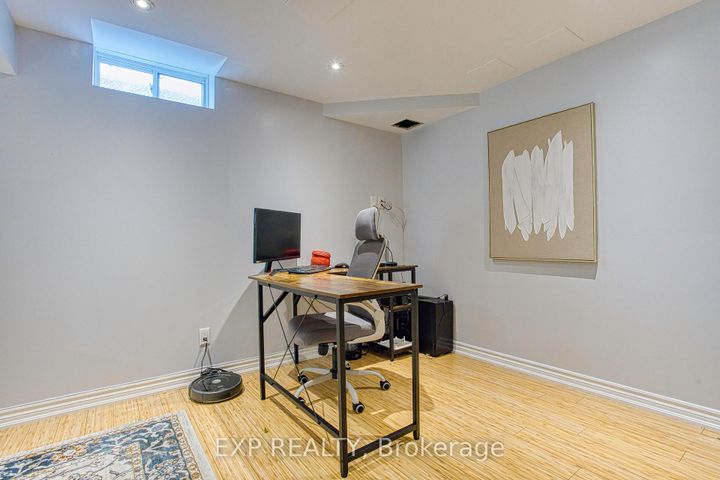 Photo 31 at 114 Marina Point Crescent, Winona Park, Hamilton