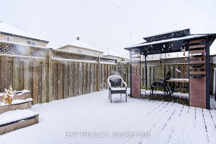 Photo 33 at 114 Marina Point Crescent, Winona Park, Hamilton