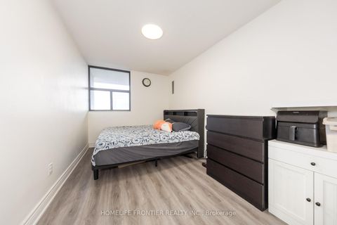 Photo 7 at 608 - 10 Tangreen Crescent, Newtonbrook West, Toronto