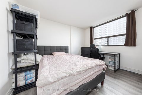 Photo 8 at 608 - 10 Tangreen Crescent, Newtonbrook West, Toronto