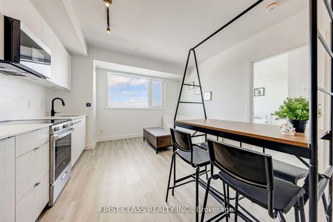 Photo 9 at 904 - 2369 Danforth Avenue, Danforth, Toronto