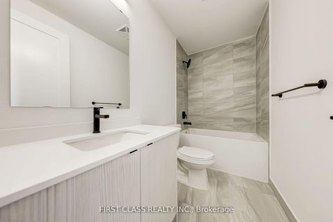 Photo 11 at 904 - 2369 Danforth Avenue, Danforth, Toronto