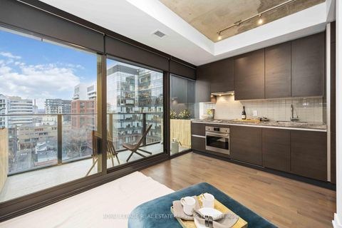 Photo 10 at 1128 - 629 King Street W, Waterfront Communities C1, Toronto