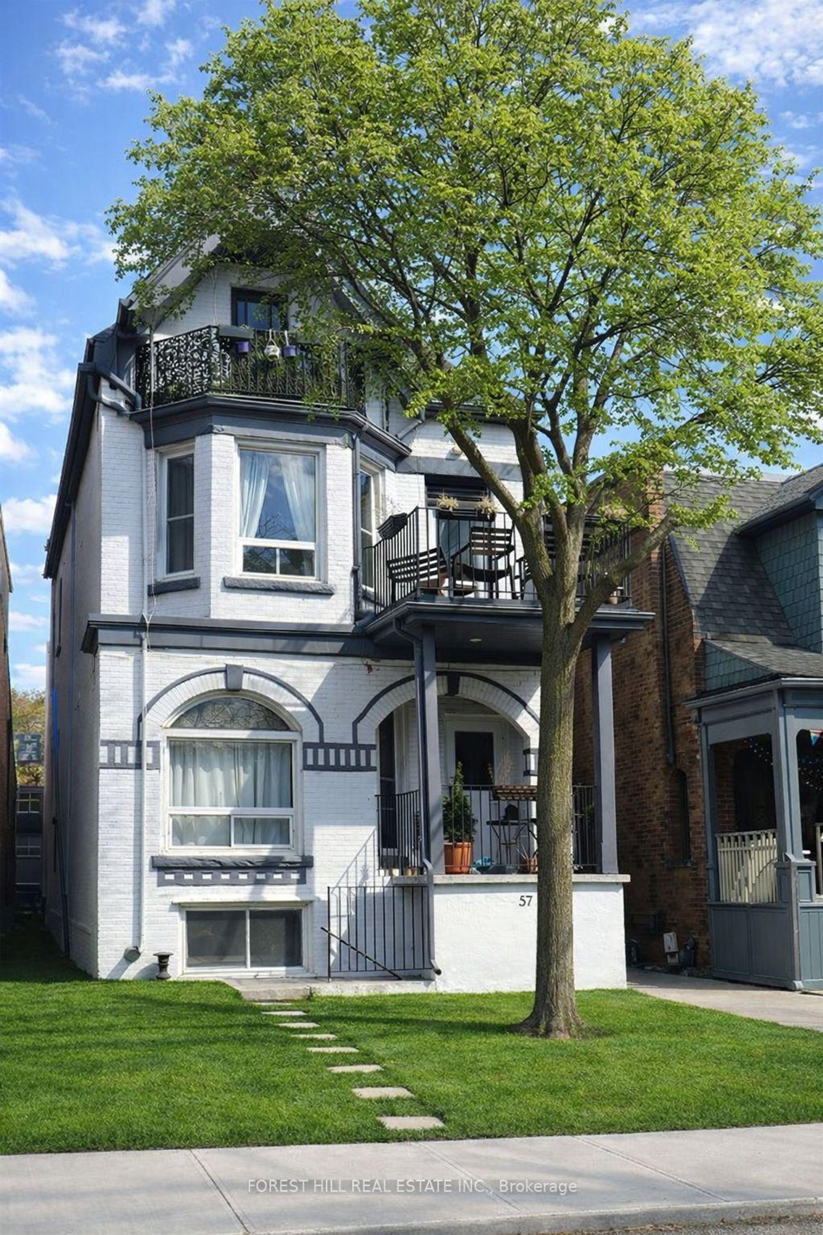 57 Cowan Avenue, South Parkdale, Toronto photo number 2