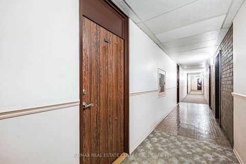 Photo 8 at Ph4/604 - 3625 Lakeshore Boulevard, Long Branch, Toronto