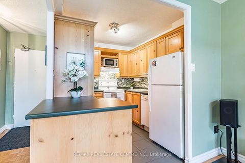 Photo 29 at Ph4/604 - 3625 Lakeshore Boulevard, Long Branch, Toronto