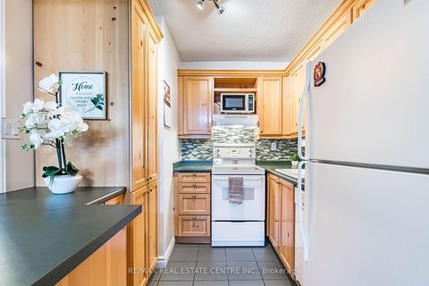 Photo 34 at Ph4/604 - 3625 Lakeshore Boulevard, Long Branch, Toronto