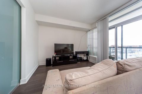 Photo 14 at 624 - 7608 Yonge Street, Yorkhill, Vaughan
