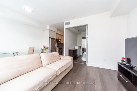 Photo 18 at 624 - 7608 Yonge Street, Yorkhill, Vaughan