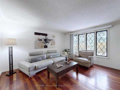 Photo 4 at 95 Pemberton Road, North Richvale, Richmond Hill