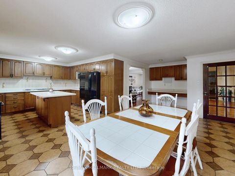 Photo 8 at 95 Pemberton Road, North Richvale, Richmond Hill