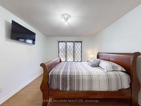 Photo 33 at 95 Pemberton Road, North Richvale, Richmond Hill