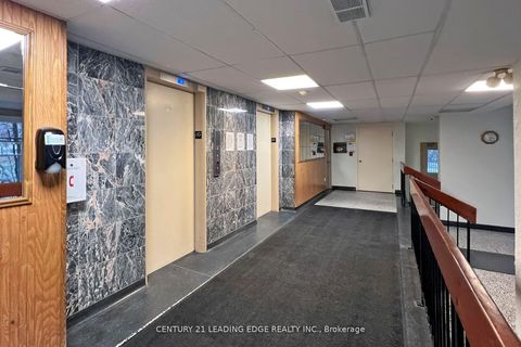 Photo 5 at 1005 - 2245 Eglinton Avenue E, Ionview, Toronto