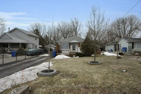 Photo 4 at 771 Third Avenue, Historic Lakeshore Communities, Georgina