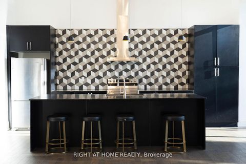 Photo 12 at 324 - 555 William Graham Drive, Rural Aurora, Aurora