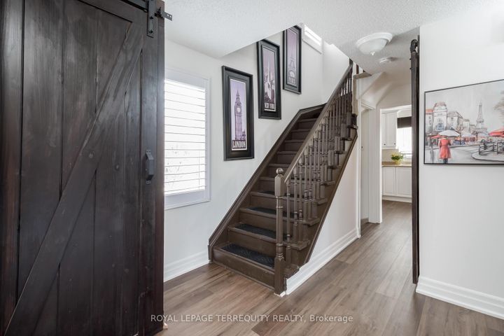 Photo 4 at 630 Sultana Square, Amberlea, Pickering