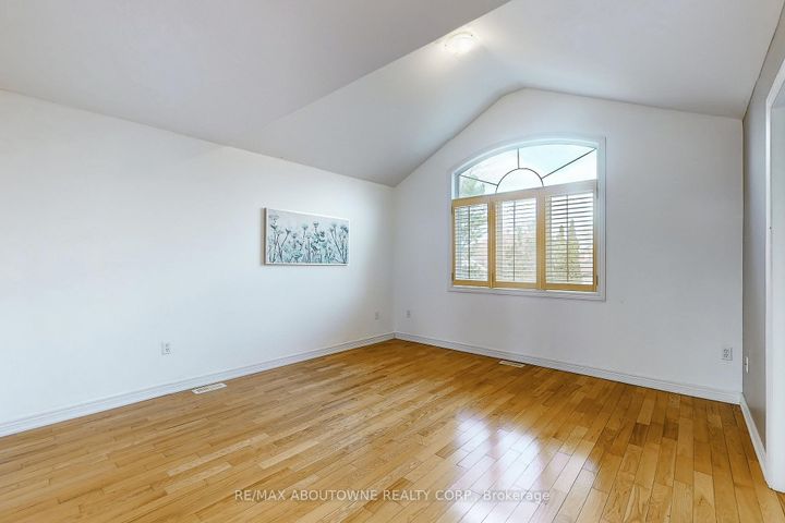 Photo 16 at 2457 Hilda Drive, JC Joshua Creek, Oakville