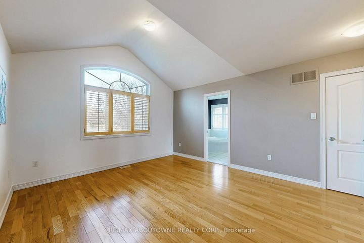 Photo 19 at 2457 Hilda Drive, JC Joshua Creek, Oakville