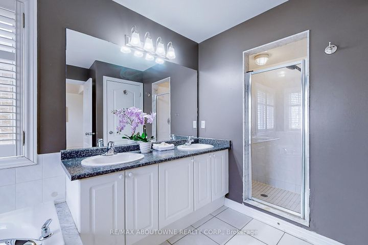 Photo 22 at 2457 Hilda Drive, JC Joshua Creek, Oakville