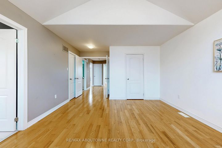 Photo 24 at 2457 Hilda Drive, JC Joshua Creek, Oakville