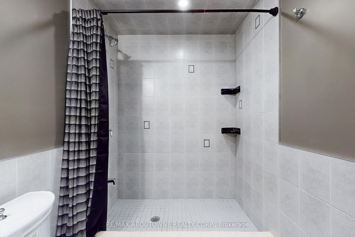 Photo 39 at 2457 Hilda Drive, JC Joshua Creek, Oakville